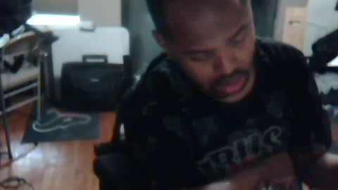 Snapshot of xxxonwheelz chatting on 07-07-26, 07:07 xxxonwheelz online show from 07-07-26, 07:07