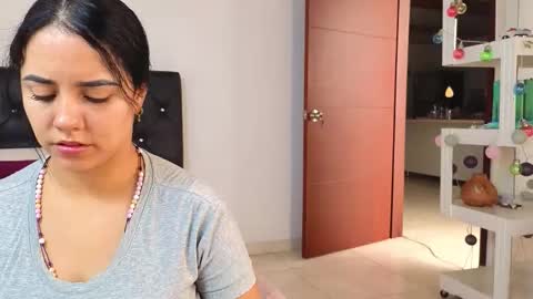 Snapshot of xxxtatianabustyxxx chatting on 12-17-25, 04:57 xxxtatianabustyxxx online show from 12-17-25, 04:57