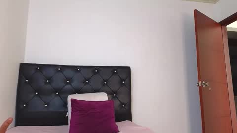 Snapshot of xxxtatianabustyxxx chatting on 12-19-25, 04:14 xxxtatianabustyxxx online show from 12-19-25, 04:14