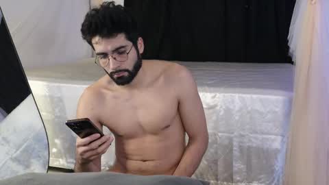 July and Fer online show from 11-27-25, 09:22