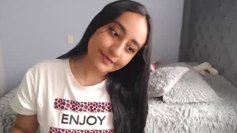 Lunhaa   online show from 11-29-25, 04:54