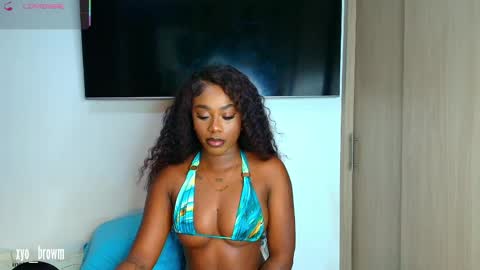 Snapshot of xyoma_browm1 chatting on 06-05-26, 05:25 Jessi online show from 06-05-26, 05:25