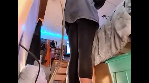 Snapshot of xzbib chatting on 02-12-25, 12:16 Xzbib online show from 02-12-25, 12:16