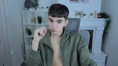 yamitwink online show from 11-30-25, 08:24