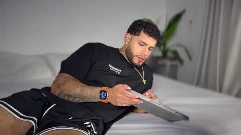 yamp sambrano online show from 11-09-25, 12:53