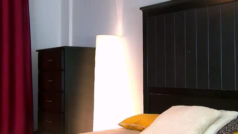 Snapshot of yanira_ass_ chatting on 10-27-25, 05:00 yanira_ass_ online show from 10-27-25, 05:00