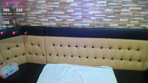 yanissa27 online show from 03-11-25, 06:43