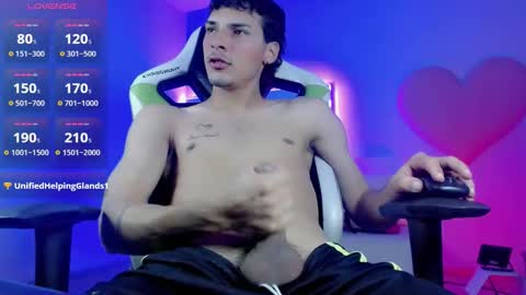 Snapshot of yankees_ chatting on 10-03-25, 03:09 DANILO P online show from 10-03-25, 03:09