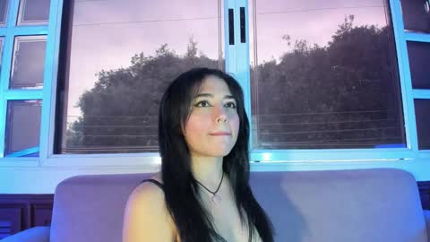 Snapshot of yara_shiine chatting on 12-15-25, 11:47 yara_shiine online show from 12-15-25, 11:47