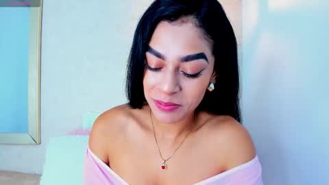 Snapshot of yasiir_0229 chatting on 10-28-25, 03:43 Yasiir online show from 10-28-25, 03:43