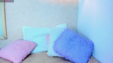 Snapshot of yasiir_0229 chatting on 10-31-25, 06:47 Yasiir online show from 10-31-25, 06:47