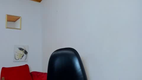 Yasemin online show from 11-12-25, 10:37