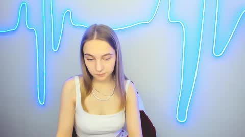 Snapshot of yasminasage chatting on 03-09-25, 11:47 Yasmina online show from 03-09-25, 11:47