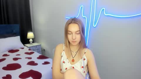 Snapshot of yasminasage chatting on 09-22-25, 03:47 Yasmina online show from 09-22-25, 03:47