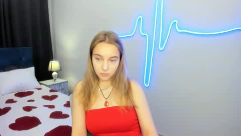 Snapshot of yasminasage chatting on 10-14-25, 01:01 Yasmina online show from 10-14-25, 01:01