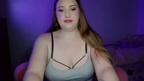 yasmindoll98 online show from 02-24-26, 12:19