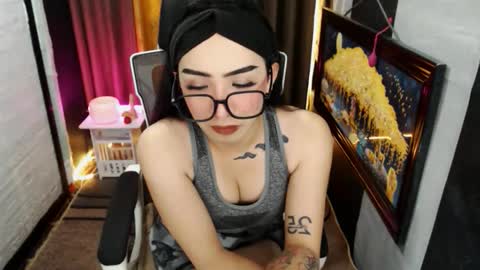 yassiered online show from 10-25-25, 08:55