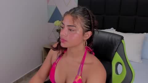 yaya23x online show from 02-12-25, 07:24