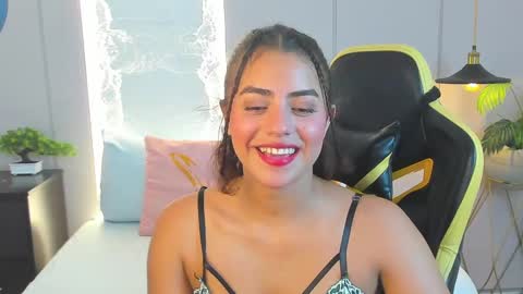 yaya23x online show from 03-06-25, 07:21