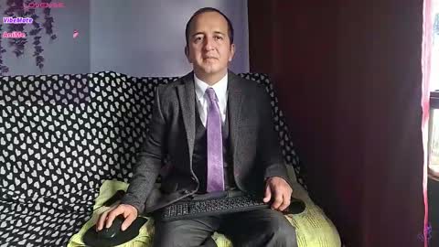 Hazzan y Greisy online show from 12-02-25, 02:23