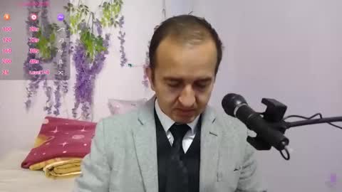 Hazzan online show from 09-28-25, 04:12