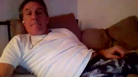 Snapshot of yeah_baby6988 chatting on 12-05-25, 12:41 yeah_baby6988 online show from 12-05-25, 12:41