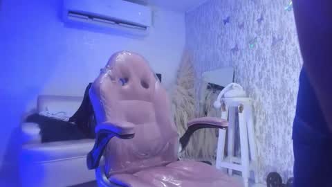 YEISON online show from 12-21-25, 07:21