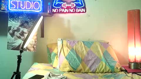 Snapshot of yeisoncastellanos1999 chatting on 11-25-25, 07:25 yeisoncastellanos1999 online show from 11-25-25, 07:25