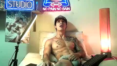 Snapshot of yeisoncastellanos1999 chatting on 11-26-25, 09:16 yeisoncastellanos1999 online show from 11-26-25, 09:16