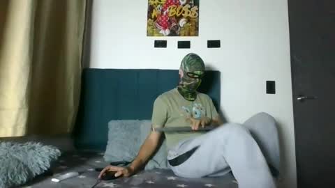 yeisongomezz online show from 09-15-25, 05:07