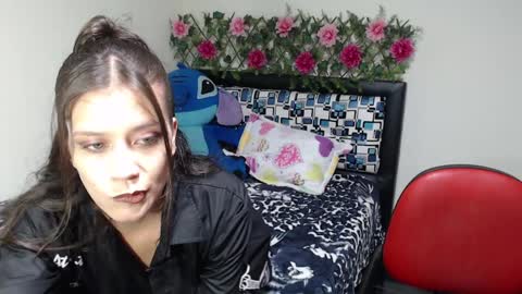 yeliana_will online show from 01-08-25, 10:27