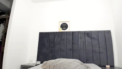 yenifer016 online show from 01-30-25, 09:36