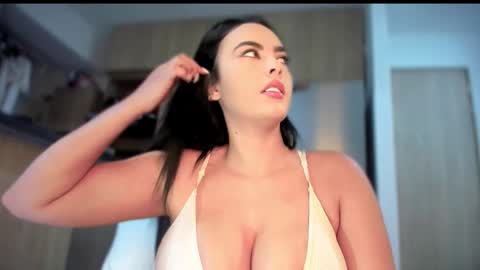 yenifer016 online show from 10-23-25, 12:32