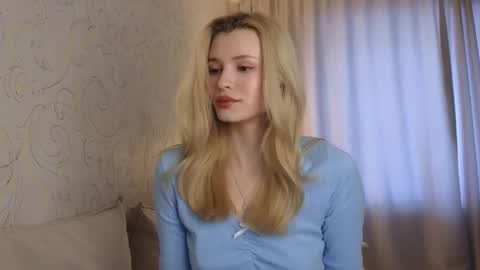 Snapshot of yennaone chatting on 02-24-26, 05:38 Yenna online show from 02-24-26, 05:38