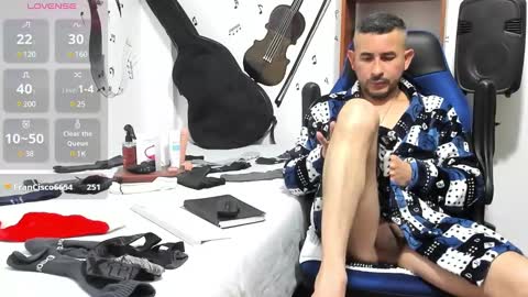 Snapshot of yeol_king chatting on 12-23-24, 03:01 Yeol online show from 12-23-24, 03:01