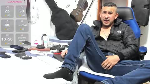 Snapshot of yeol_king chatting on 01-09-25, 06:36 Yeol online show from 01-09-25, 06:36