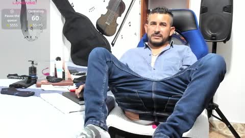 Snapshot of yeol_king chatting on 01-17-25, 06:23 Yeol online show from 01-17-25, 06:23