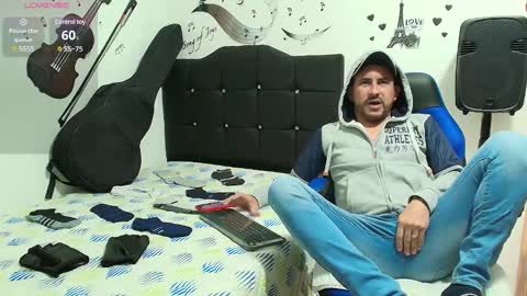 Snapshot of yeol_king chatting on 03-01-25, 06:43 Yeol online show from 03-01-25, 06:43