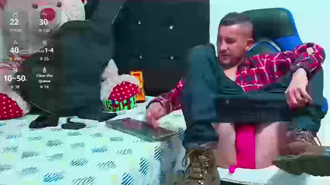 Snapshot of yeol_king chatting on 09-23-25, 08:45 Yeol online show from 09-23-25, 08:45