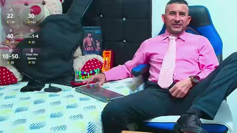 Snapshot of yeol_king chatting on 10-17-25, 07:05 Yeol online show from 10-17-25, 07:05