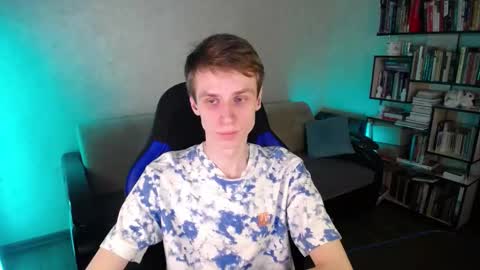 Snapshot of yes_cute_boy_ chatting on 02-21-26, 12:06 Eden online show from 02-21-26, 12:06