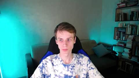 Snapshot of yes_cute_boy_ chatting on 02-25-26, 02:27 Eden online show from 02-25-26, 02:27