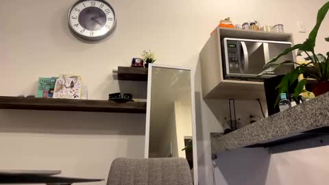 Zlata online show from 02-15-25, 12:48