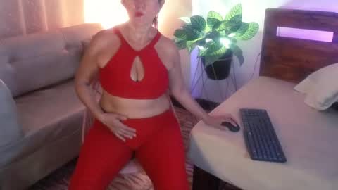Snapshot of yeseniaa25_ chatting on 11-14-25, 05:44 Yeseniaa25 online show from 11-14-25, 05:44