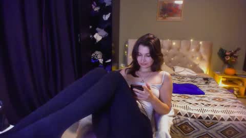 Sofie online show from 11-05-25, 02:28