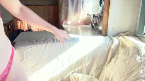 Brienne  online show from 01-19-26, 04:00