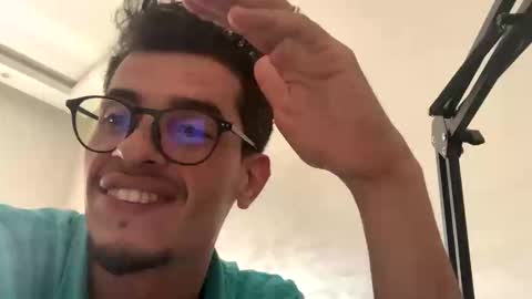 Snapshot of yessama chatting on 09-12-25, 09:20 yessama online show from 09-12-25, 09:20