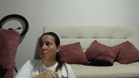 yessica and andres online show from 09-17-25, 02:13
