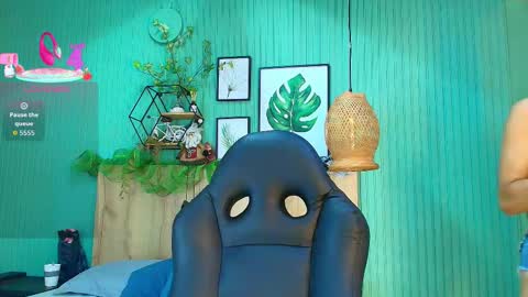 yessika_parker online show from 12-20-25, 05:09