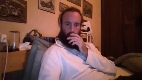 Snapshot of yeti_92 chatting on 10-10-25, 05:01 yeti_92 online show from 10-10-25, 05:01